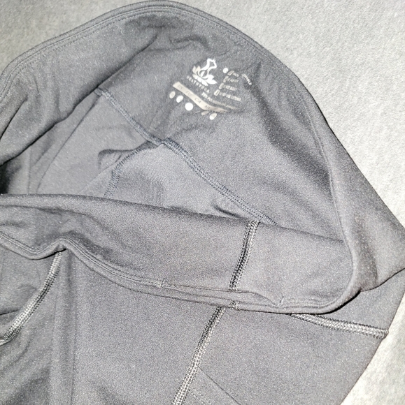 Heathyoga Workout Capri Leggings With Multiple Pockets - XXL - Black - Picture 4 of 7